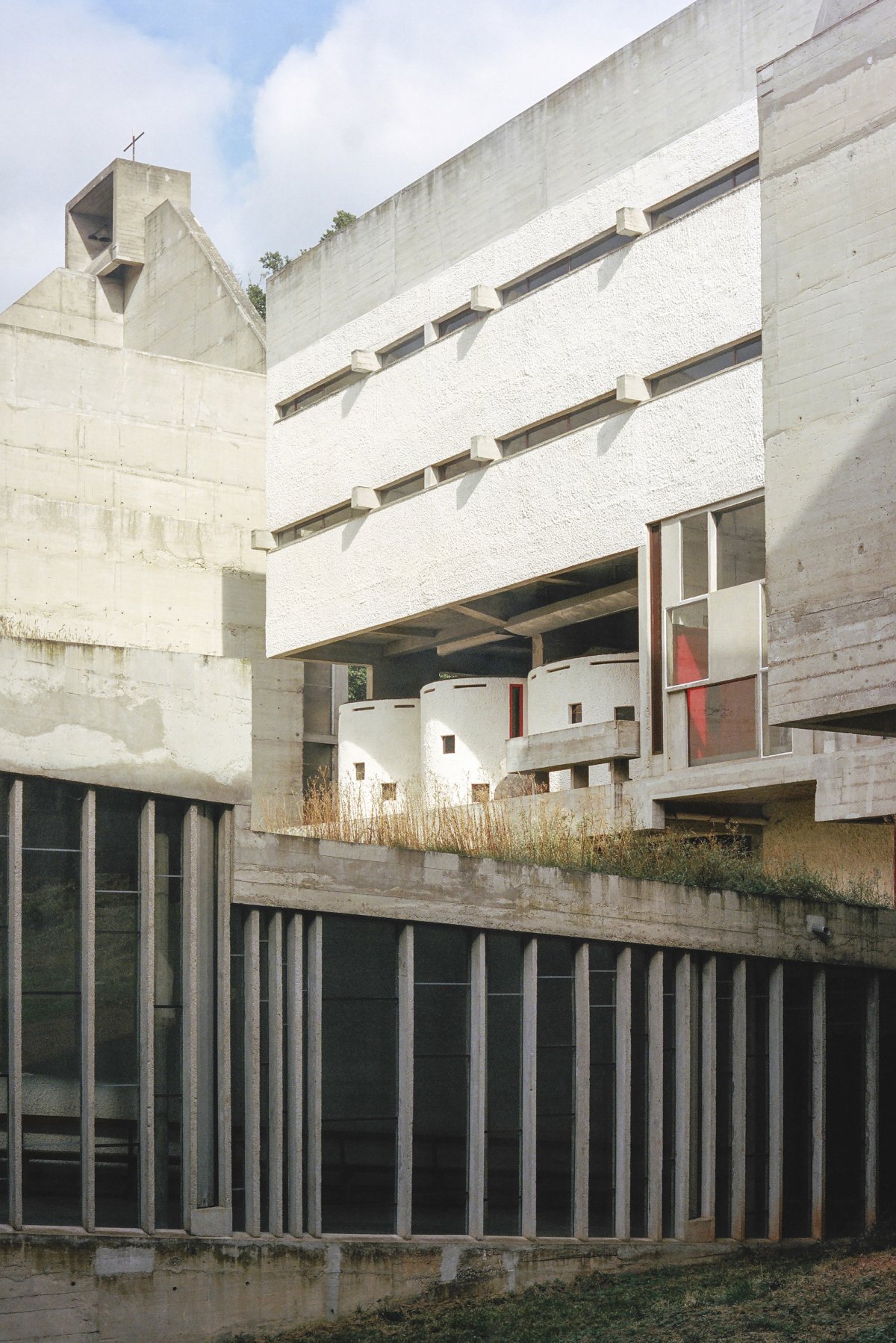 YINJISPACE - Le Corbusier x La Tourette